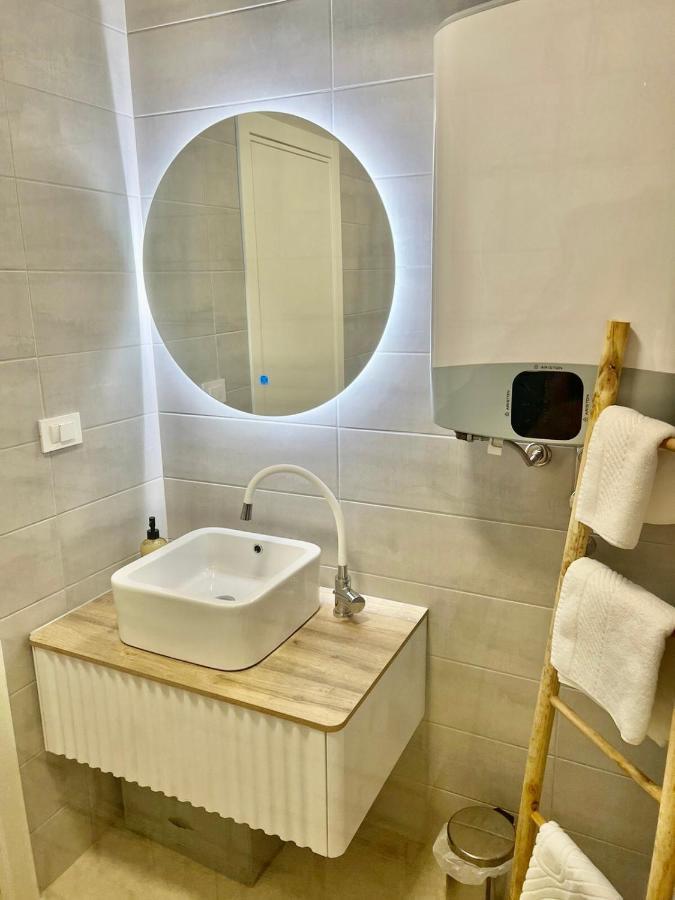 Apartmani Cube A เมดูลิน ภายนอก รูปภาพ