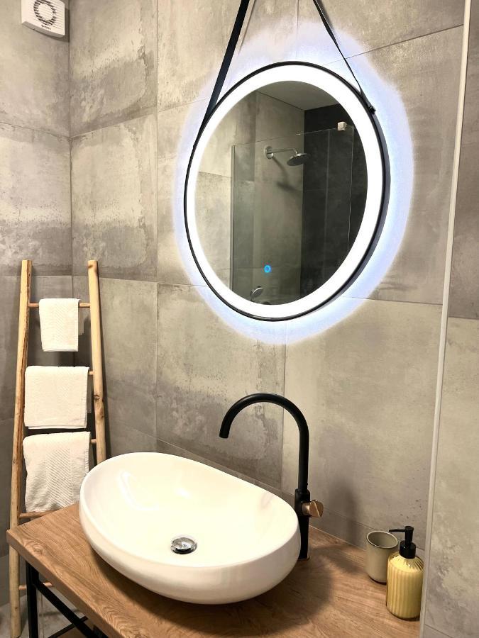 Apartmani Cube A เมดูลิน ภายนอก รูปภาพ