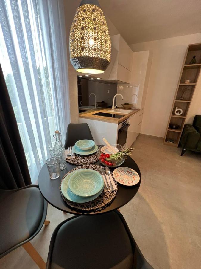 Apartmani Cube A เมดูลิน ภายนอก รูปภาพ